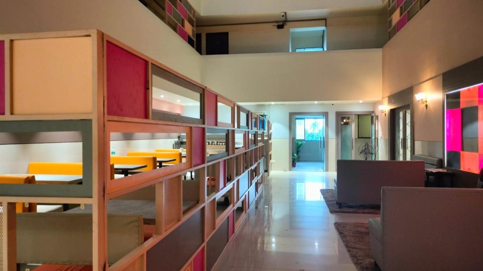 Hotel Sai Nidhi Executive-Mindspace Airoli ナビムンバイ エクステリア 写真
